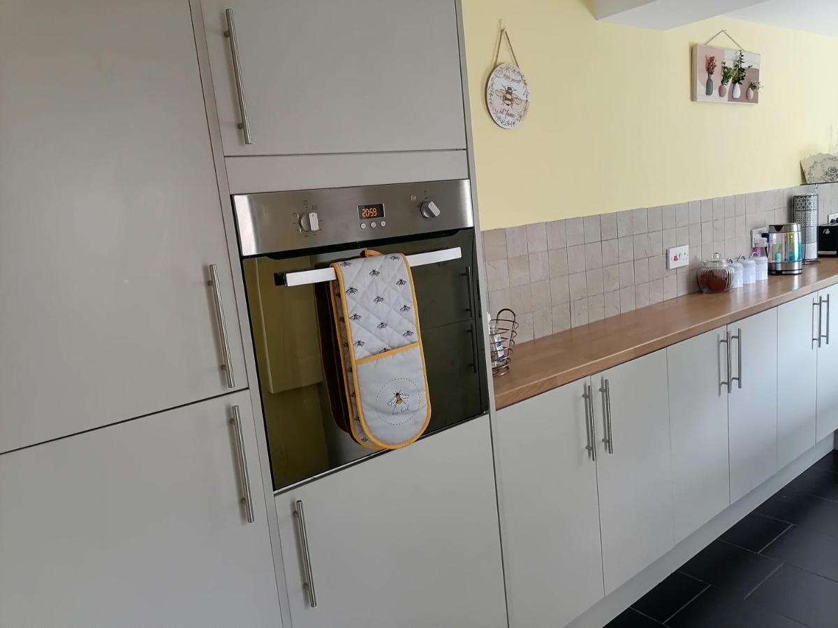 Tynant House- Modern 3 Bed House- City Centre And Free Parking Cardiff Kültér fotó