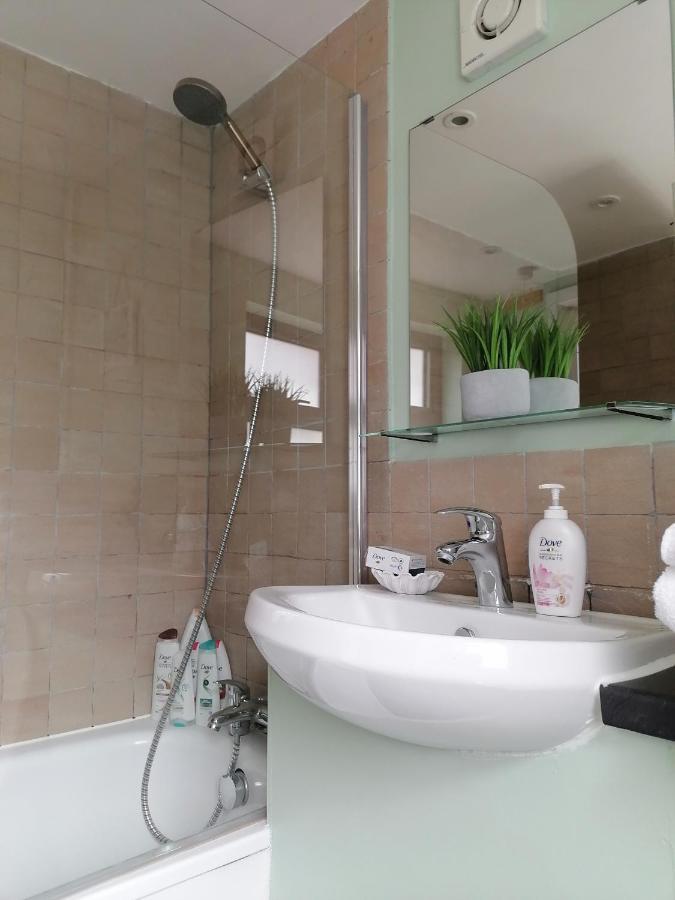 Tynant House- Modern 3 Bed House- City Centre And Free Parking Cardiff Kültér fotó