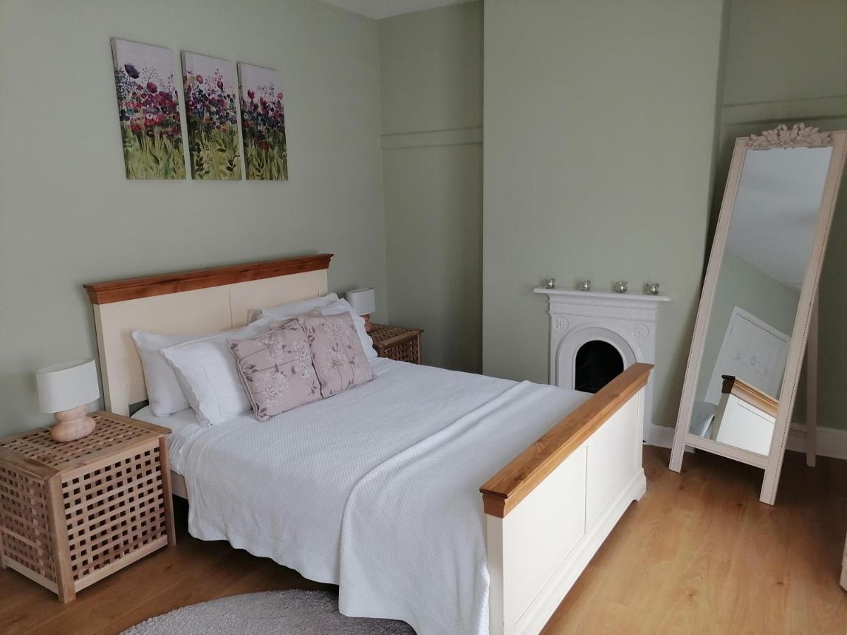 Tynant House- Modern 3 Bed House- City Centre And Free Parking Cardiff Kültér fotó